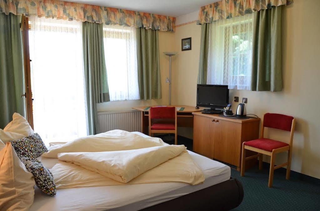 Gaestehaus Goetz Drobollach am Faakersee Ngoại thất bức ảnh