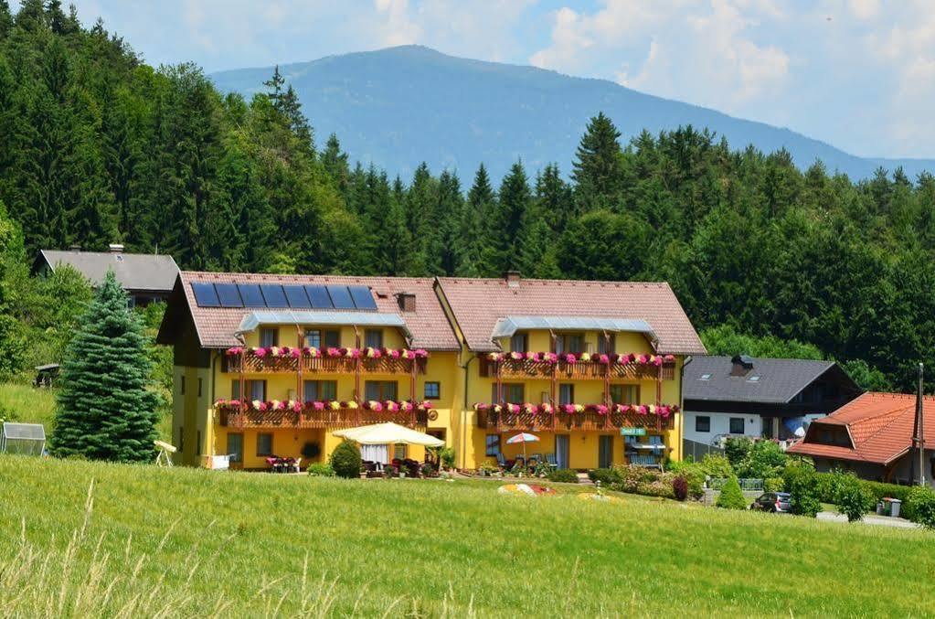 Gaestehaus Goetz Drobollach am Faakersee Ngoại thất bức ảnh